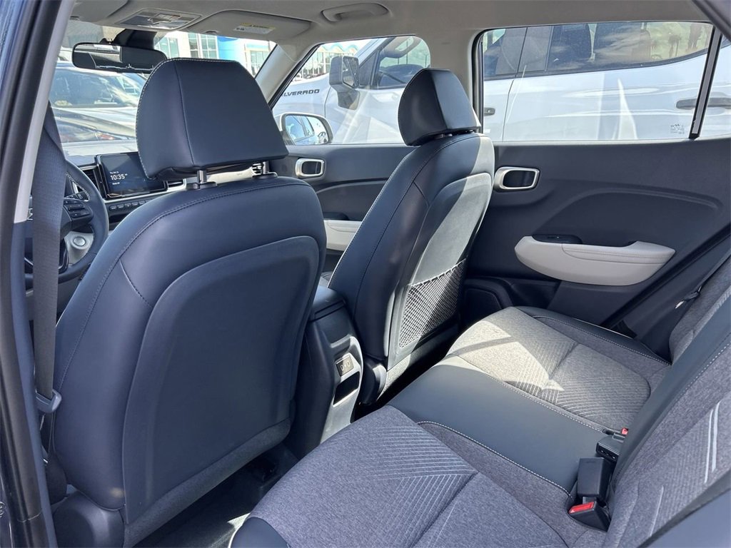 New 2025 Hyundai Venue Limited image 20