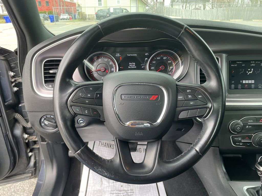 Used 2019 Dodge Charger SXT image 15