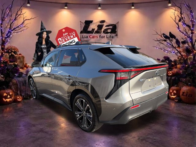 Used 2024 Toyota bZ4X AWD w/ Weather Package image 5