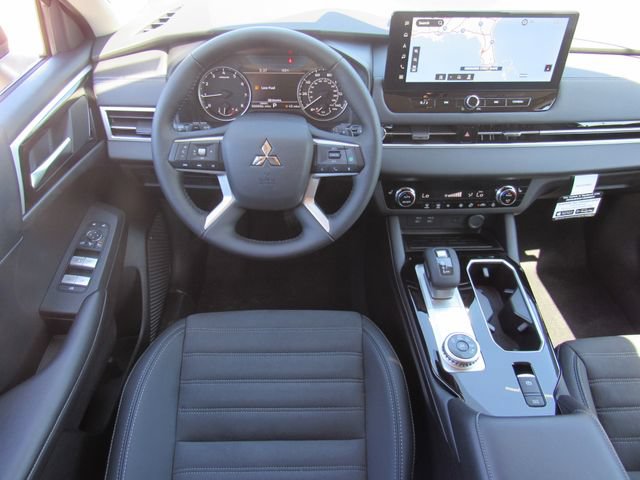 New 2026 Mitsubishi Outlander SE FWD image 18