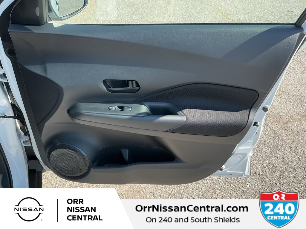 New 2025 Nissan Kicks Play S image 10