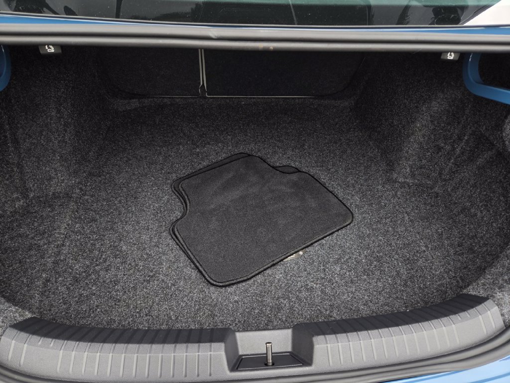 Used 2025 Volkswagen Jetta S FWD image 22
