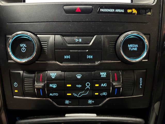 Used 2019 Ford Explorer XLT w/ Equipment Group 201A FWD image 11