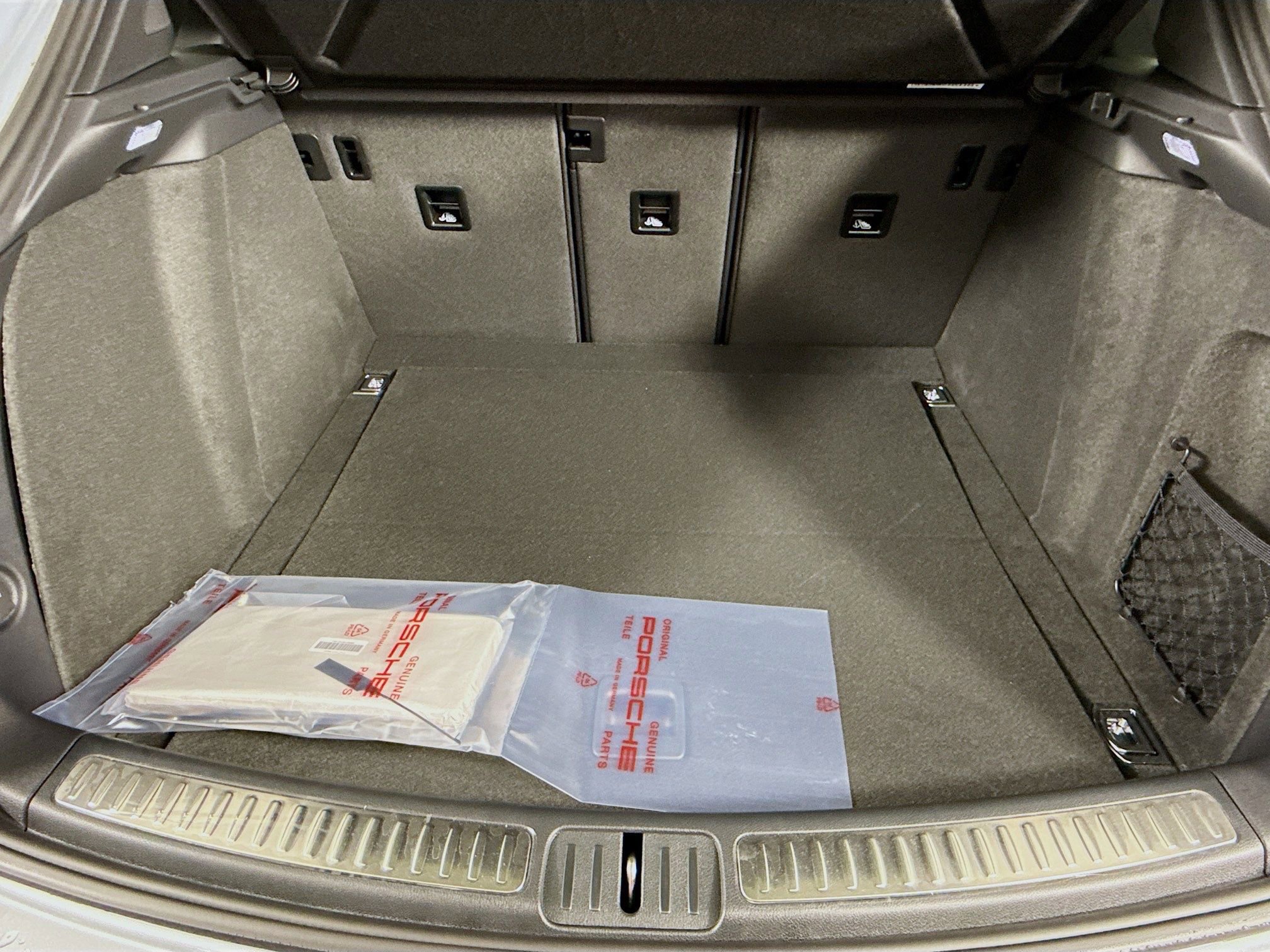 Certified 2026 Porsche Macan image 21