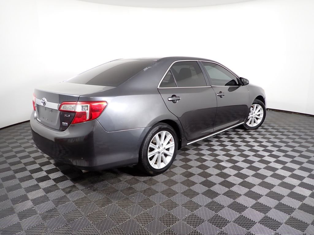 Used 2012 Toyota Camry XLE FWD image 18
