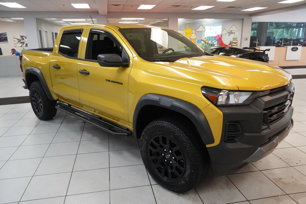 Used 2023 Chevrolet Colorado Trail Boss w/ Advanced Trailering Package AWD/4WD image 15
