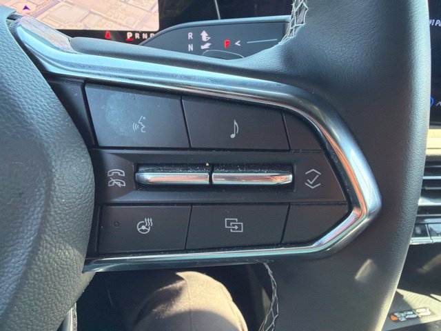 Used 2026 Chevrolet Traverse LT FWD image 12