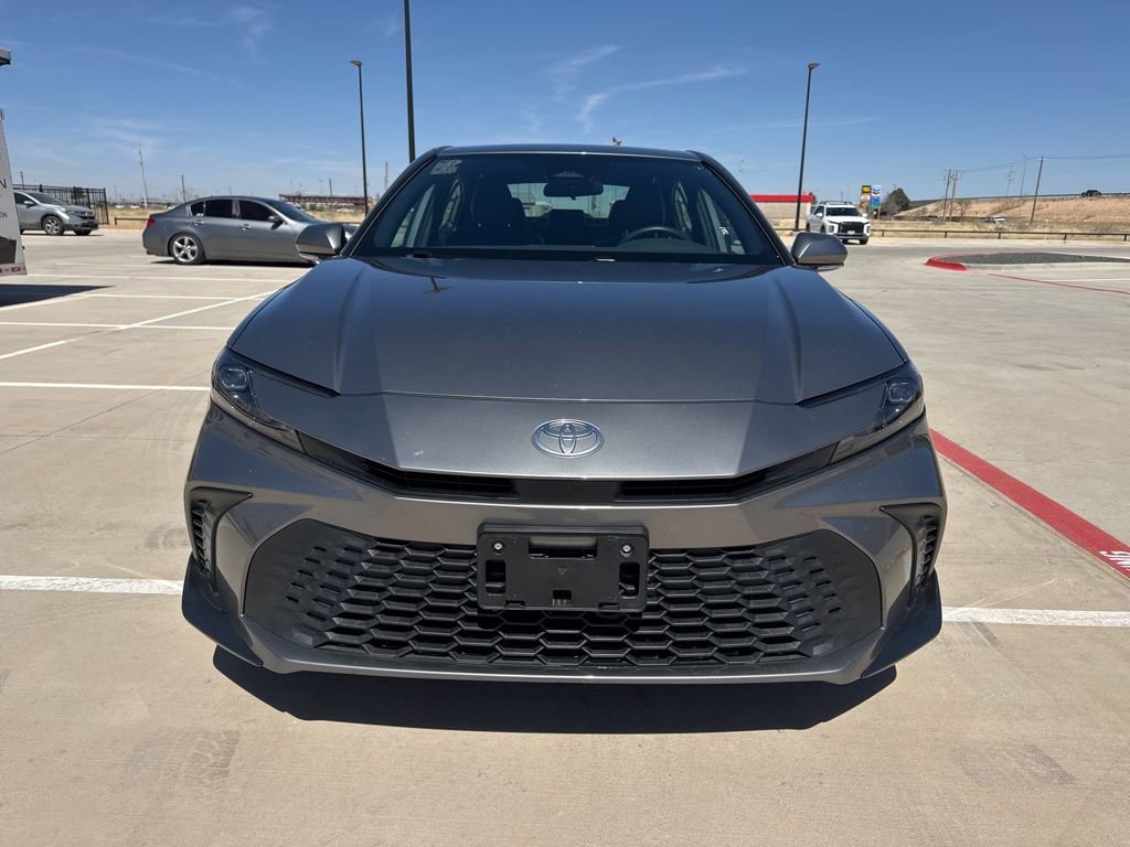 Used 2025 Toyota Camry SE FWD image 7