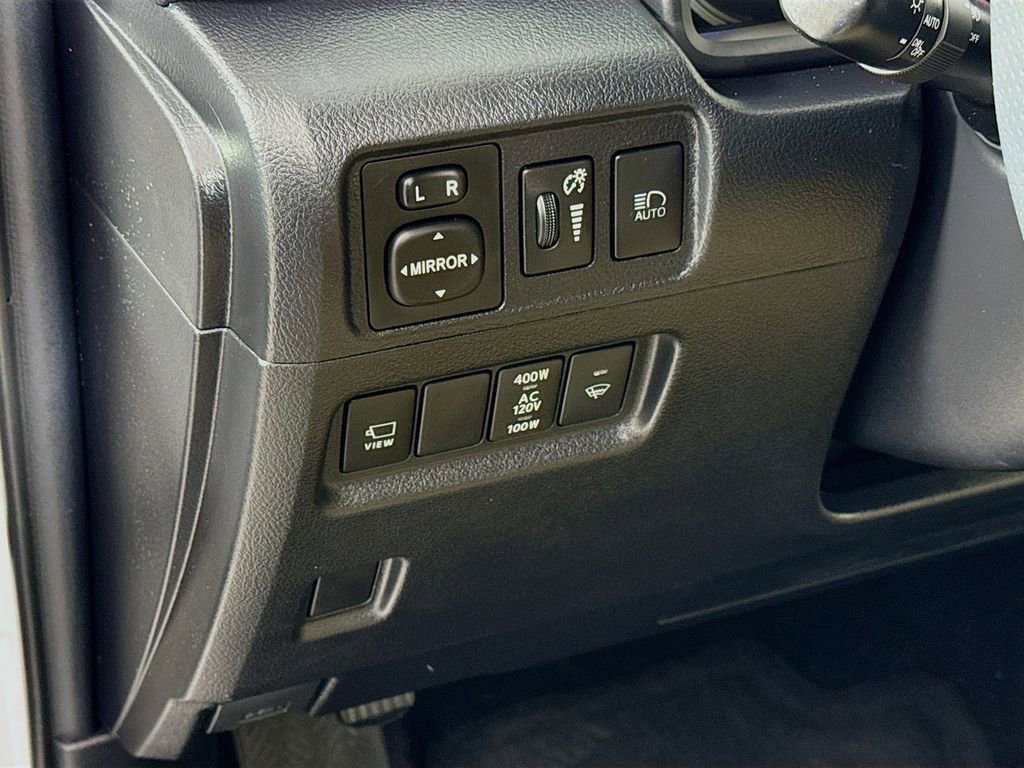 Used 2024 Toyota 4Runner Limited AWD/4WD image 10