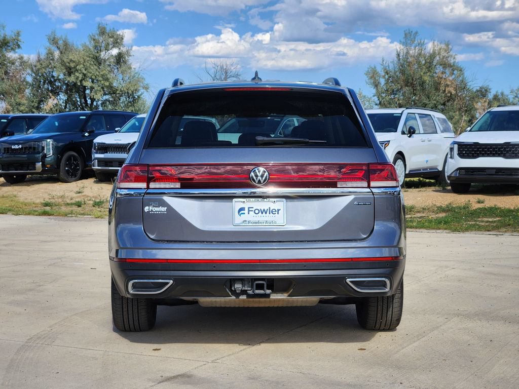 Used 2024 Volkswagen Atlas SE AWD/4WD image 6