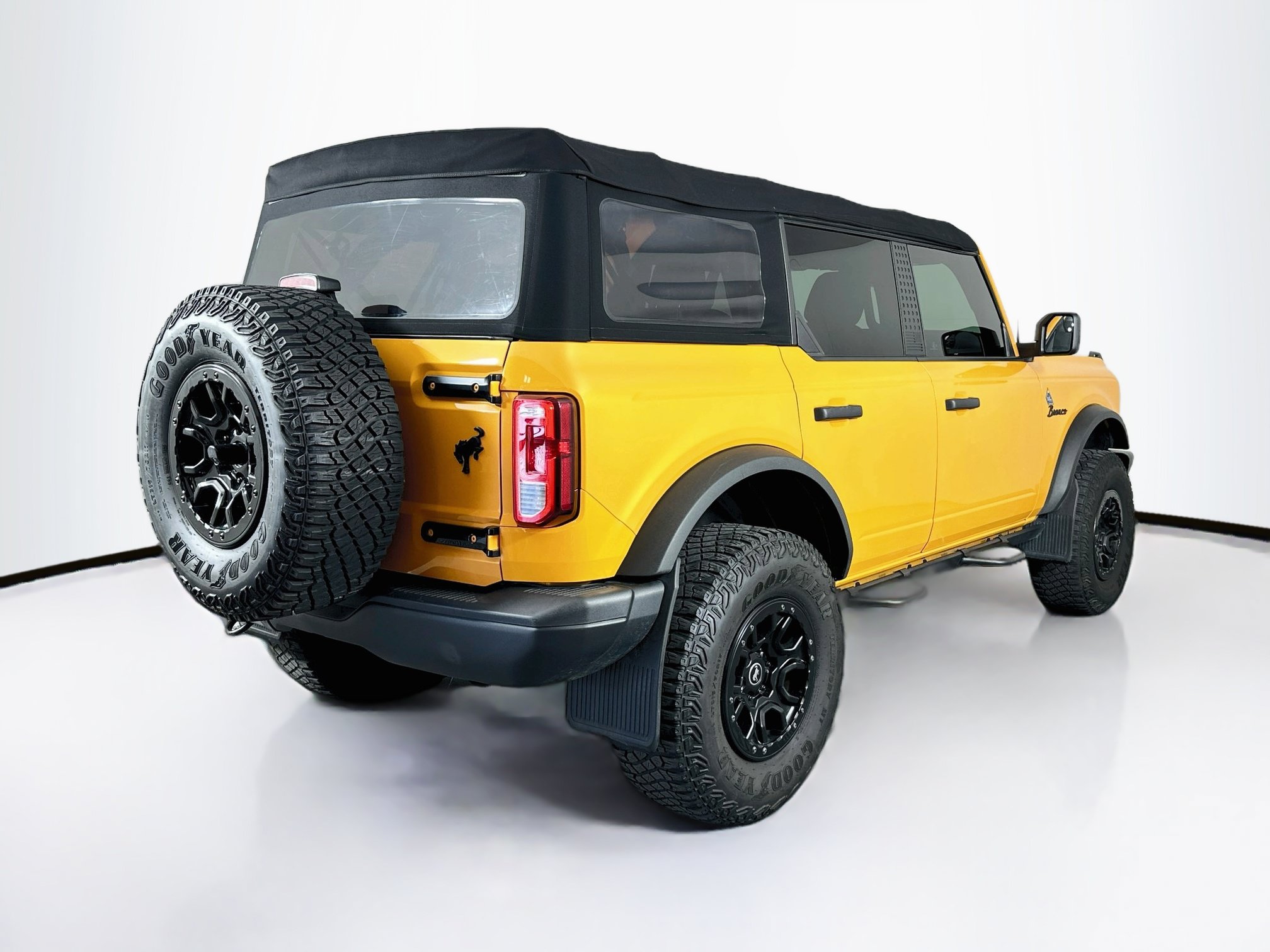 Used 2022 Ford Bronco Black Diamond AWD/4WD image 9