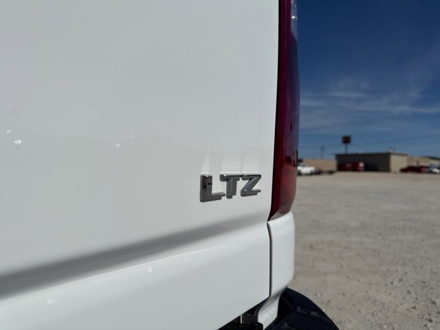 Used 2022 Chevrolet Silverado 2500 LTZ image 14