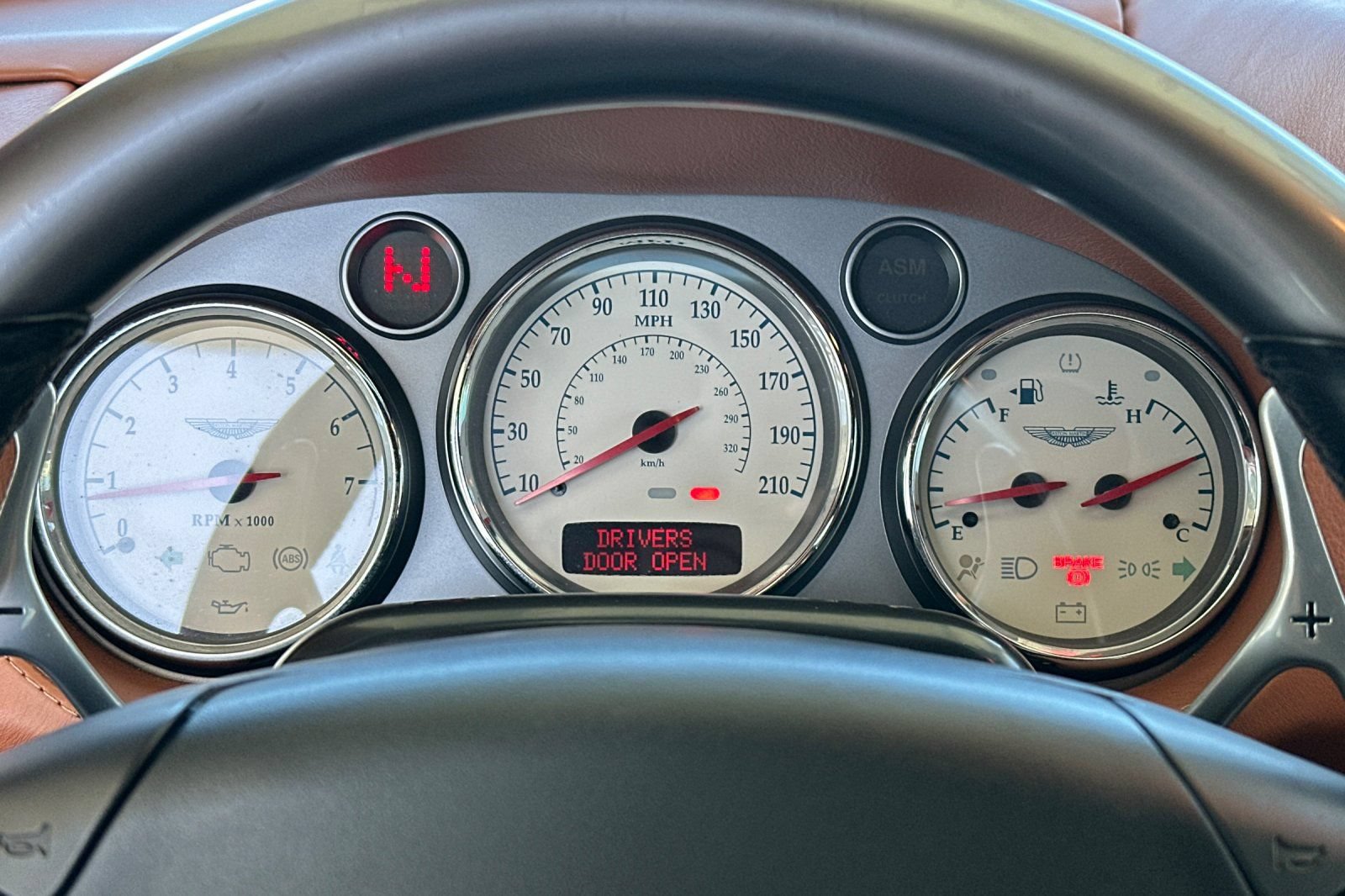 Used 2004 Aston Martin Vanquish RWD image 26