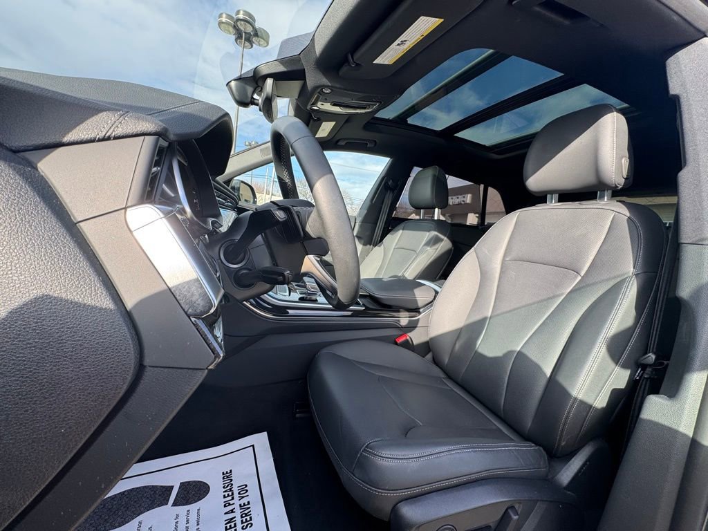 Used 2025 Audi Q8 Premium Plus image 21