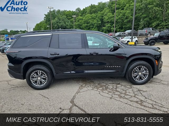 Used 2026 Chevrolet Traverse LT AWD/4WD image 6