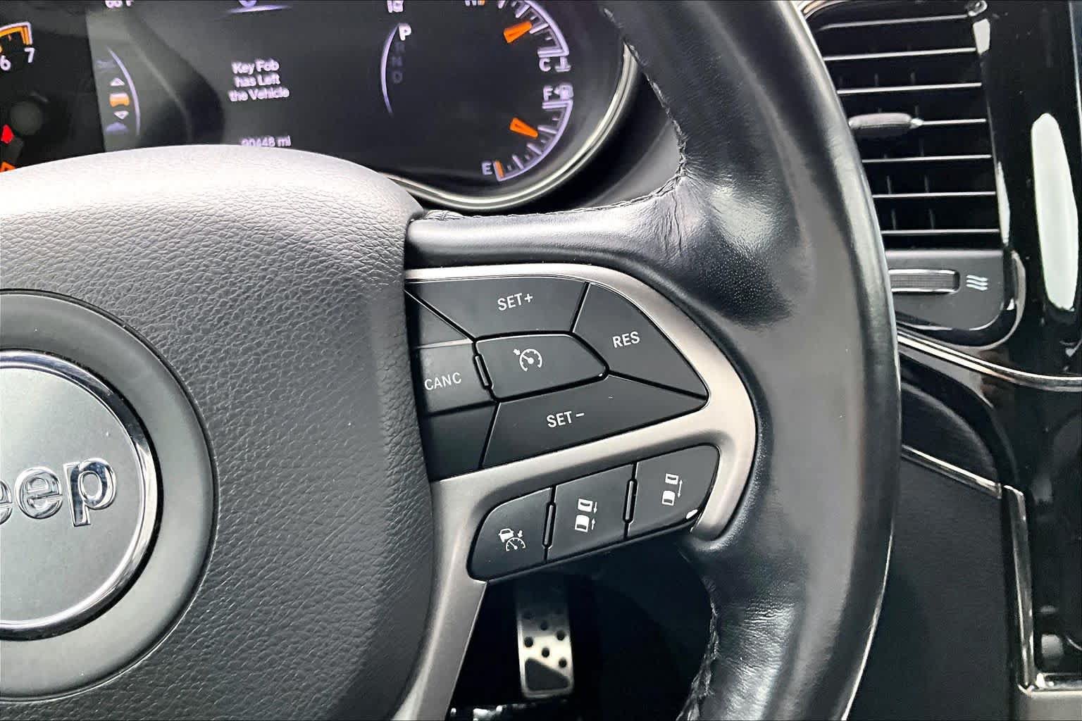 Used 2020 Jeep Grand Cherokee High Altitude AWD/4WD image 24