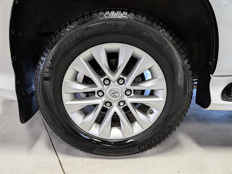 Used 2016 Lexus GX 460 w/ Premium Package AWD/4WD image 13
