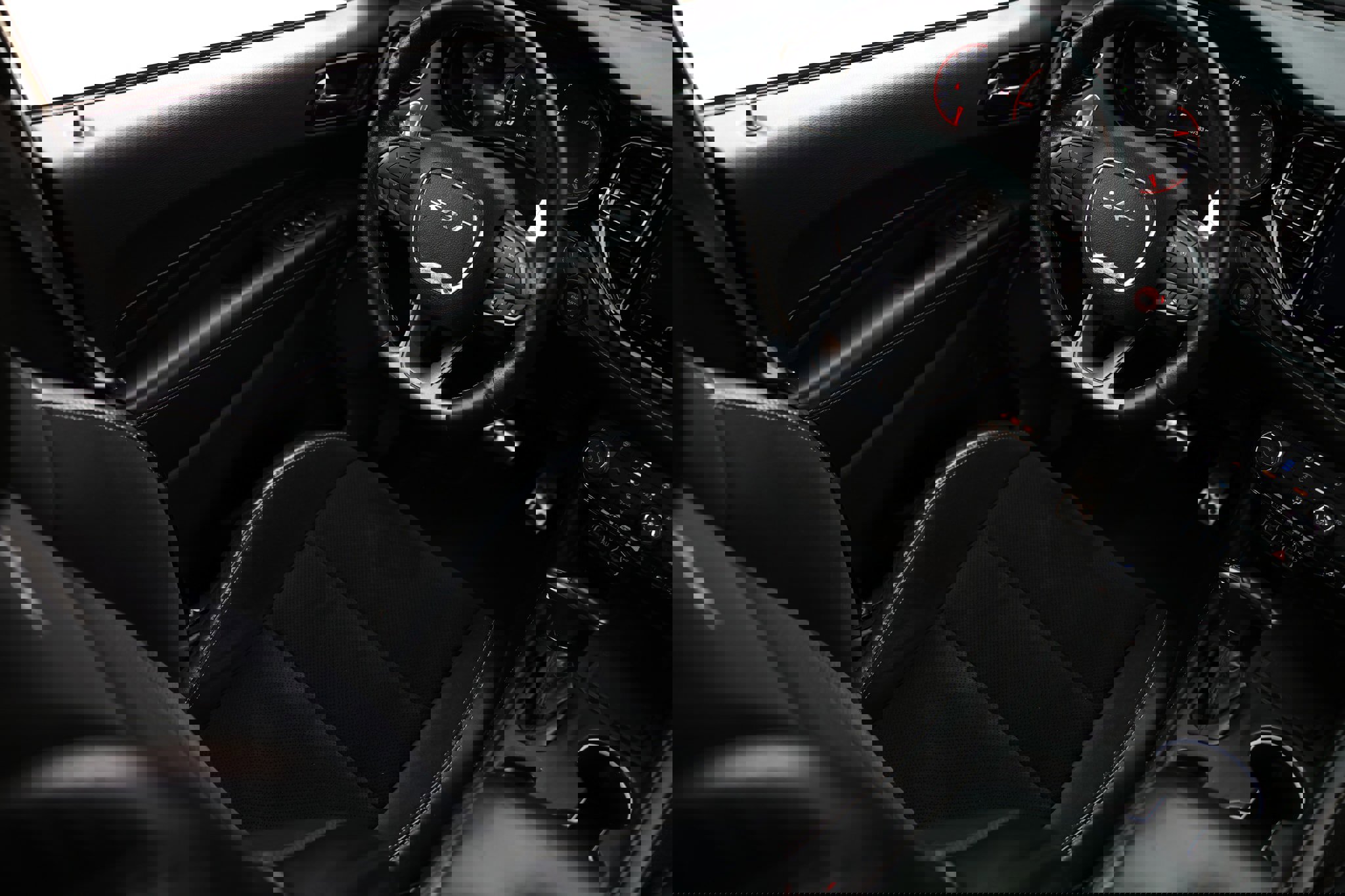 Used 2022 Dodge Durango SRT w/ Technology Group image 24