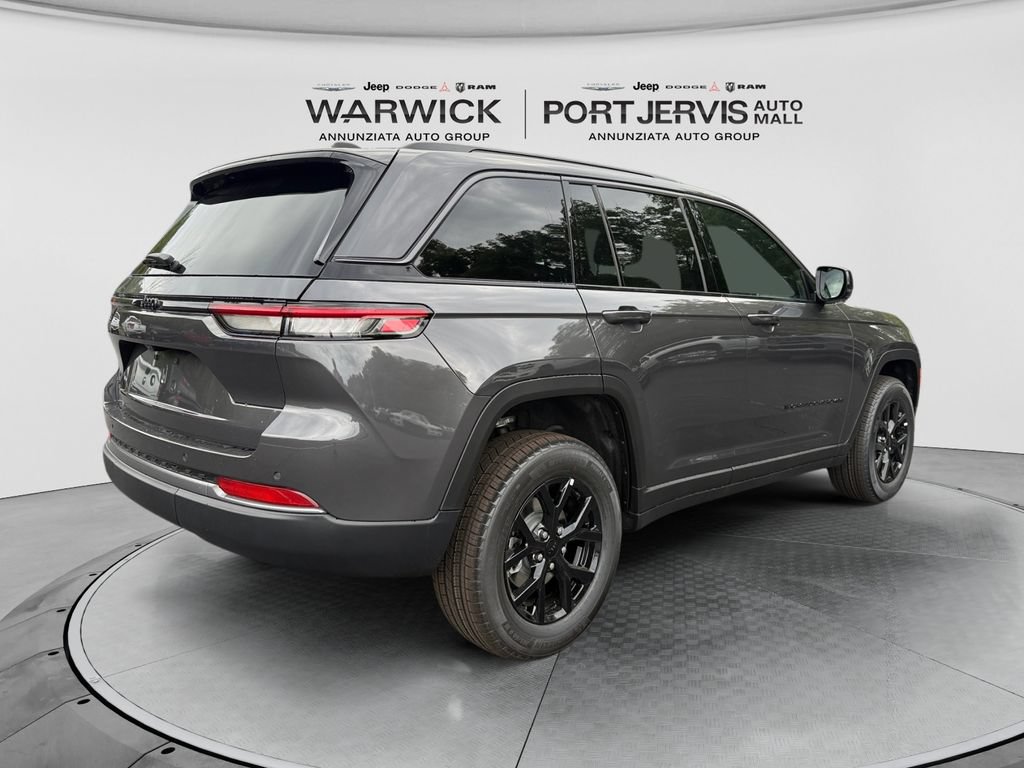 New 2026 Jeep Grand Cherokee Altitude AWD/4WD image 5