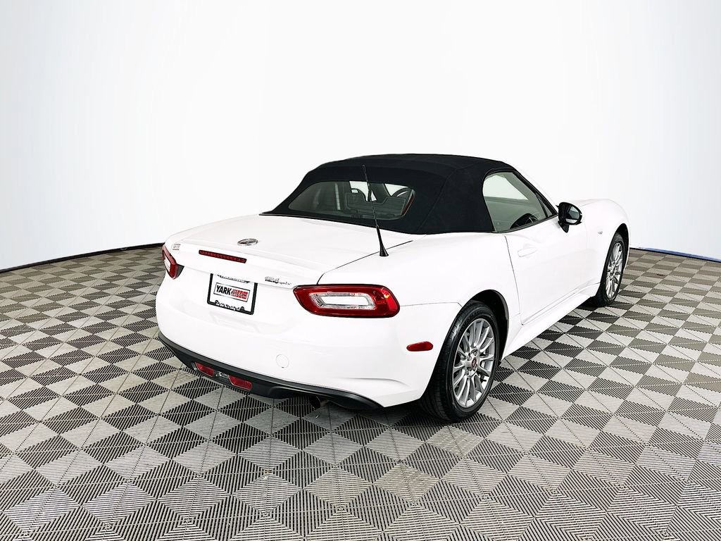Used 2018 FIAT 124 Spider Classica RWD image 10