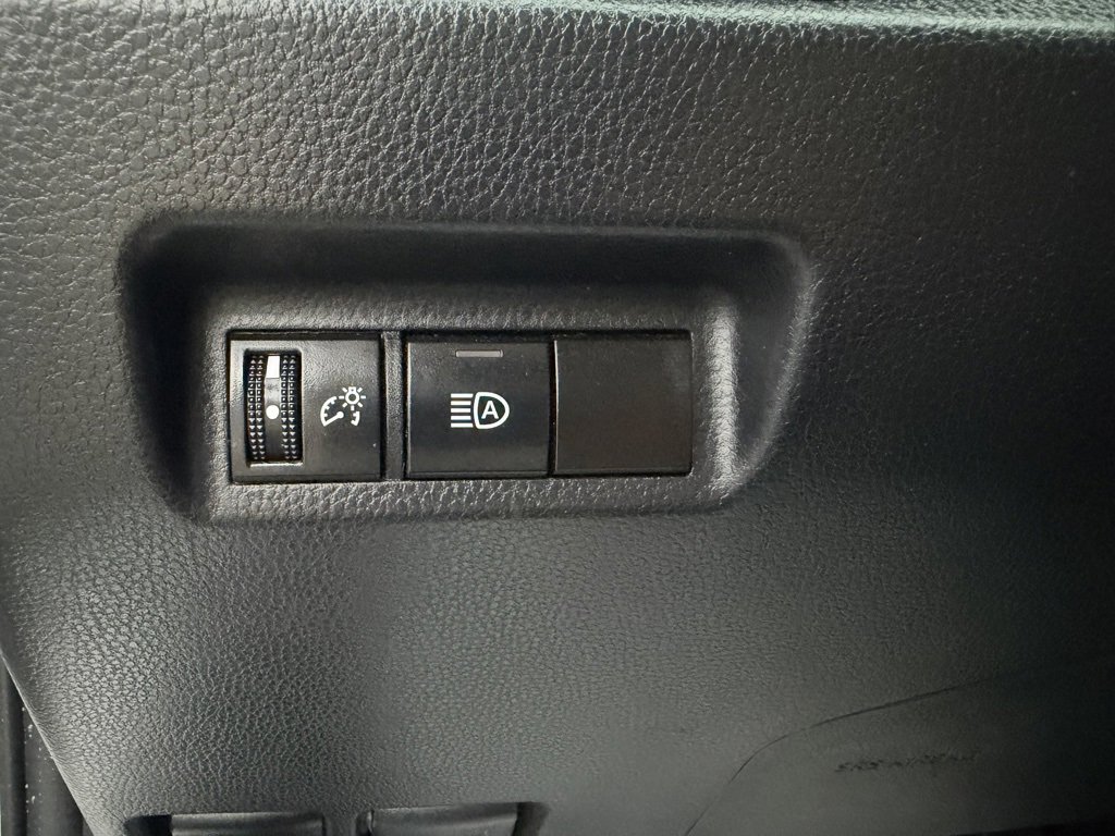 Used 2024 Toyota RAV4 Adventure image 5