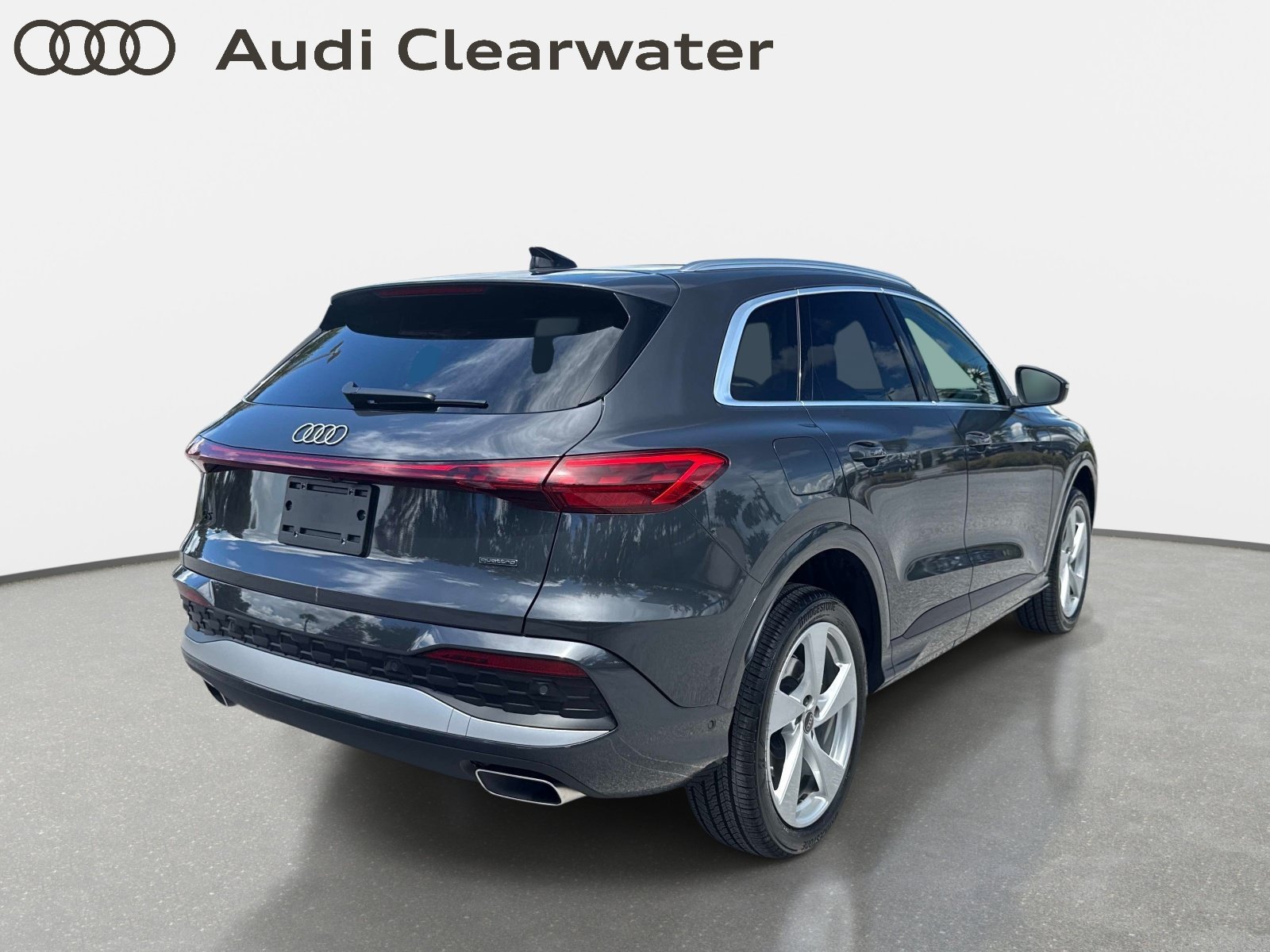 Used 2025 Audi Q5 Premium w/ Premium Plus AWD/4WD image 4