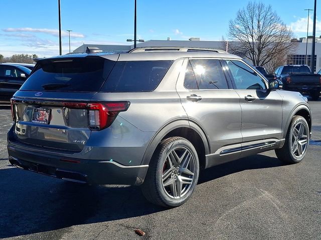 New 2026 Ford Explorer ST-Line w/ ST-Line Street Pack image 3