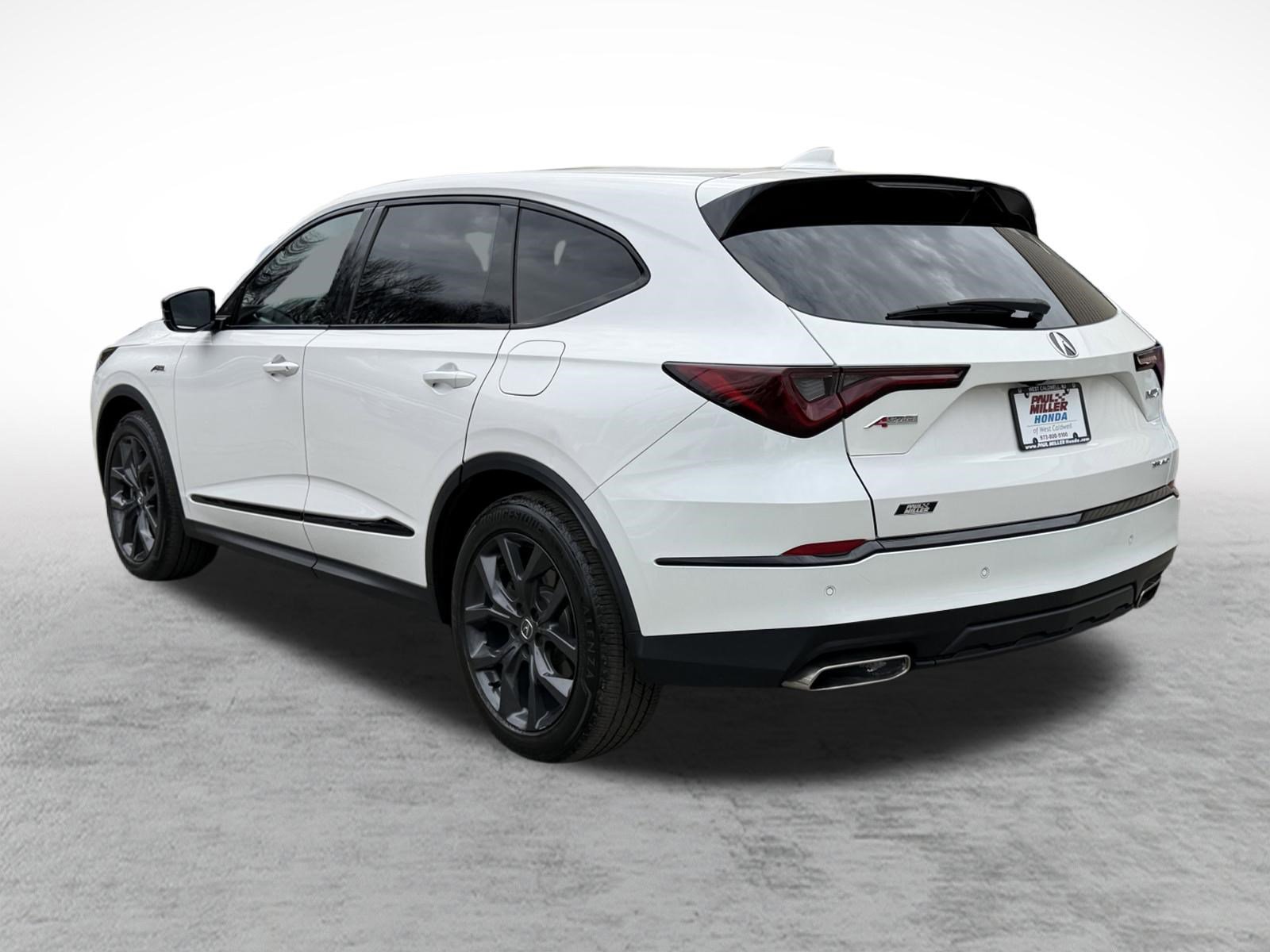 Used 2023 Acura MDX A-Spec image 5