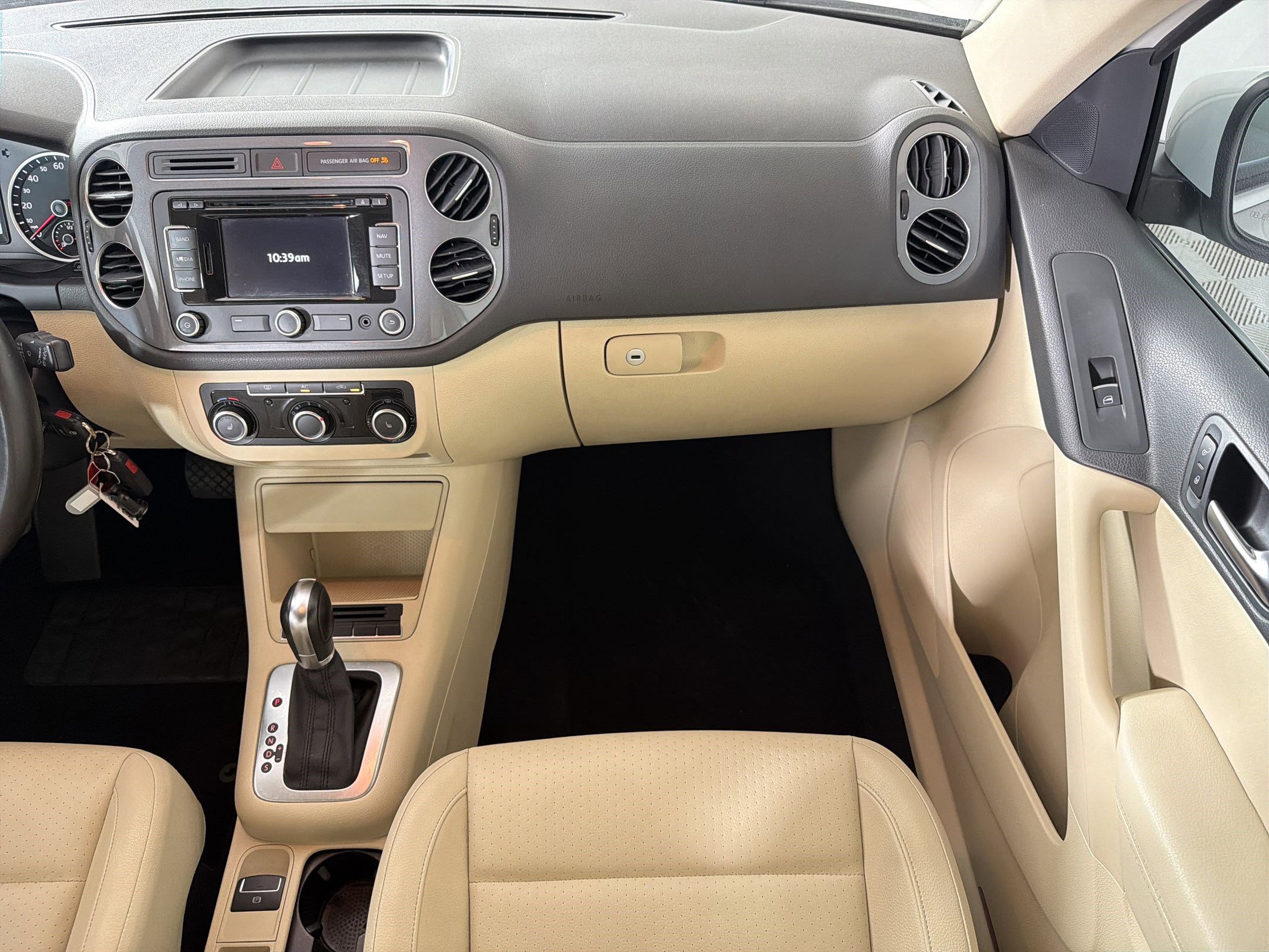 Used 2012 Volkswagen Tiguan SE FWD image 26