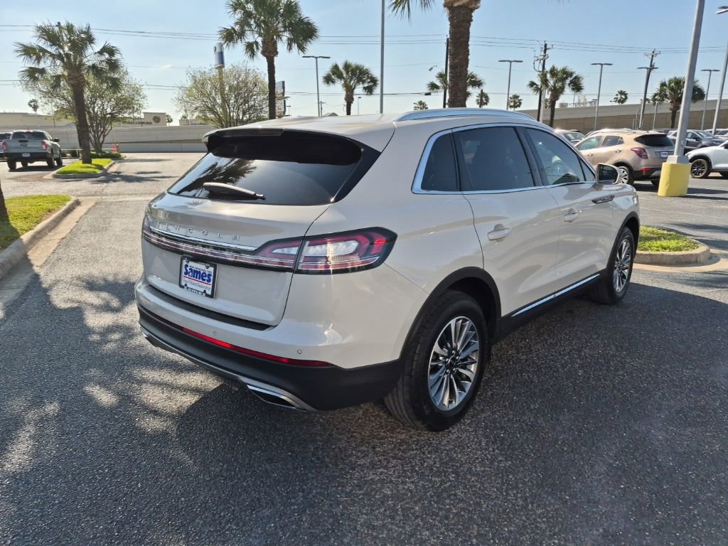 Certified 2023 Lincoln Nautilus FWD w/ Premium Package image 5