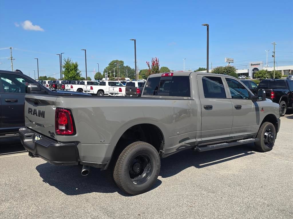 New 2027 RAM 3500 Tradesman AWD/4WD image 3