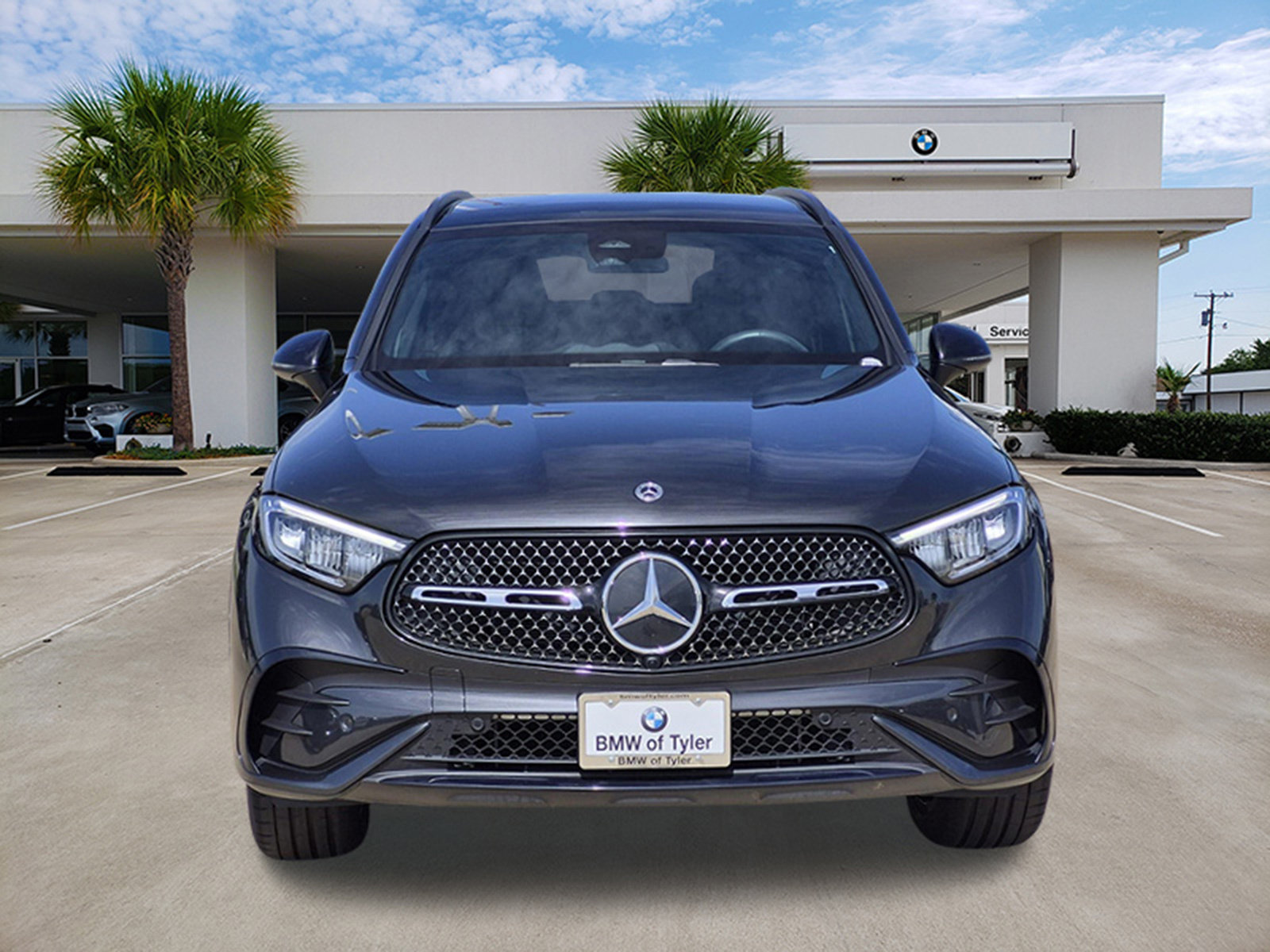 Used 2024 Mercedes-Benz GLC 300 image 2