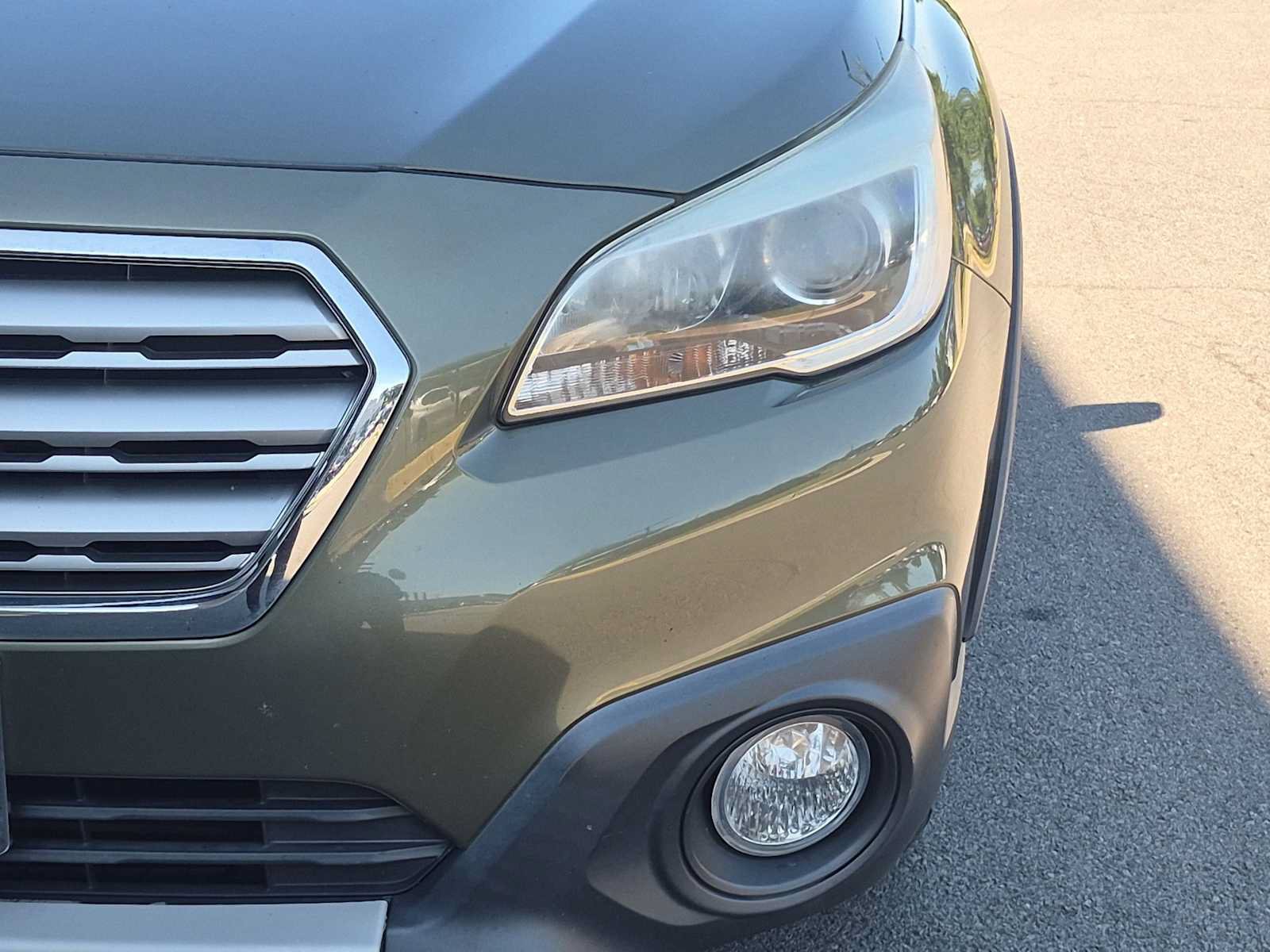 Used 2015 Subaru Outback 2.5i Limited AWD/4WD image 11