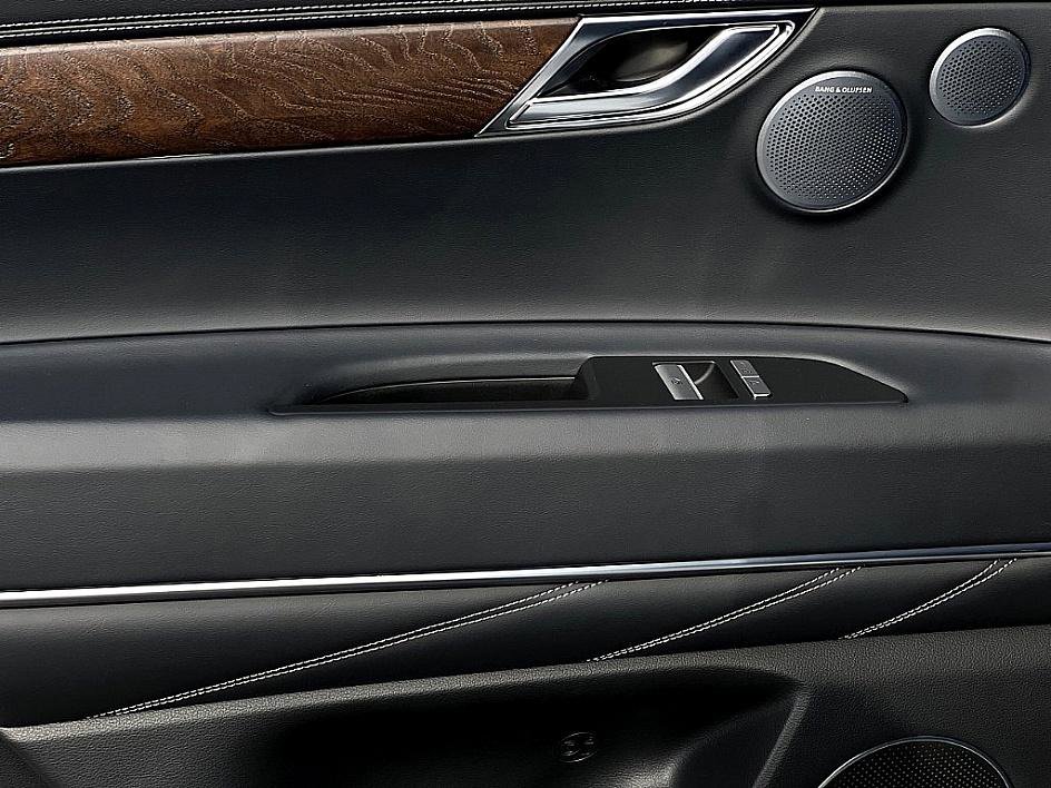 Used 2025 Genesis GV80 3.5T Prestige image 8