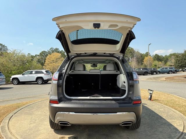 Used 2021 Jeep Cherokee Limited w/ Elite Package image 32