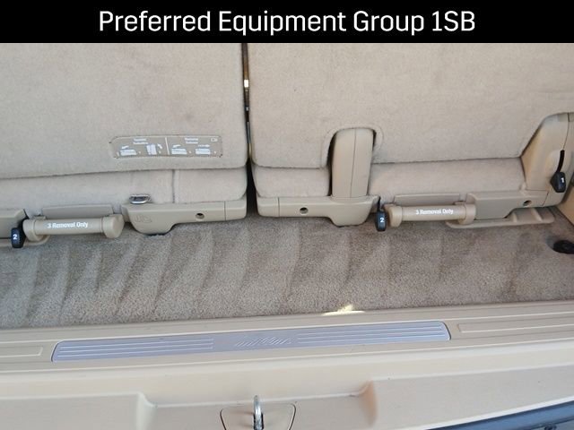 Used 2014 Cadillac Escalade Luxury image 16