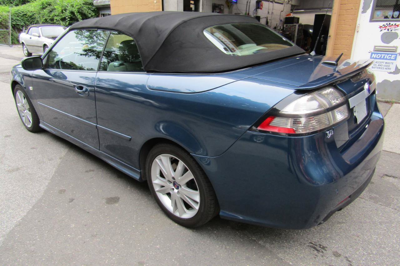 Used 2008 Saab 9-3 Aero w/ Touring Package FWD image 9
