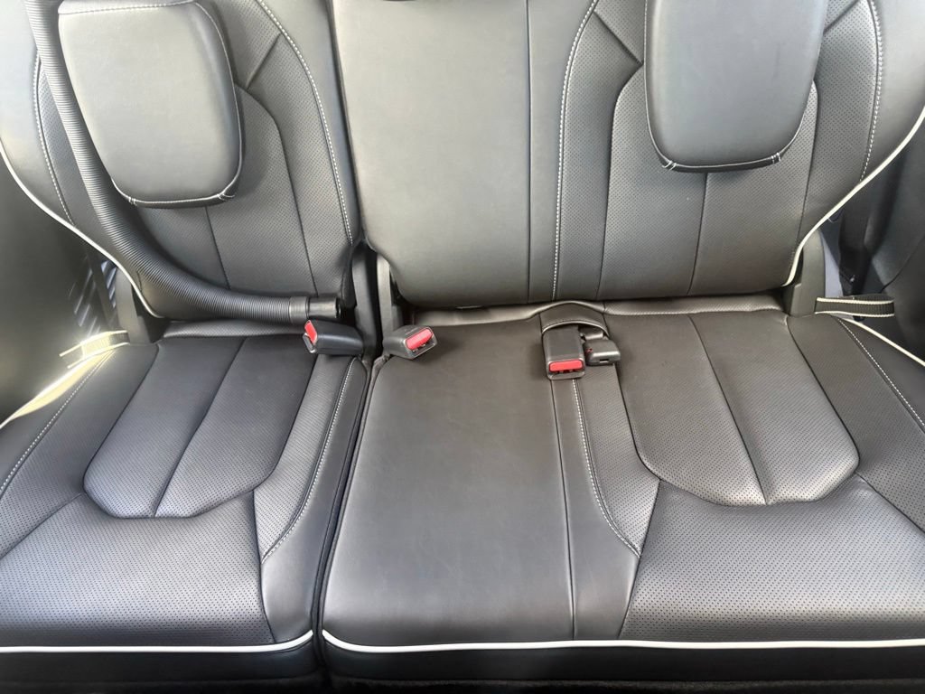 New 2027 Chrysler Pacifica Limited w/ Family Tech Group FWD image 42