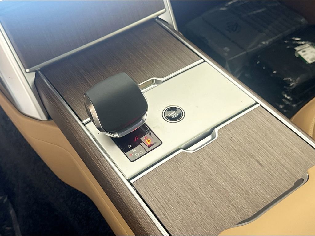 New 2026 Land Rover Range Rover SE AWD/4WD image 16