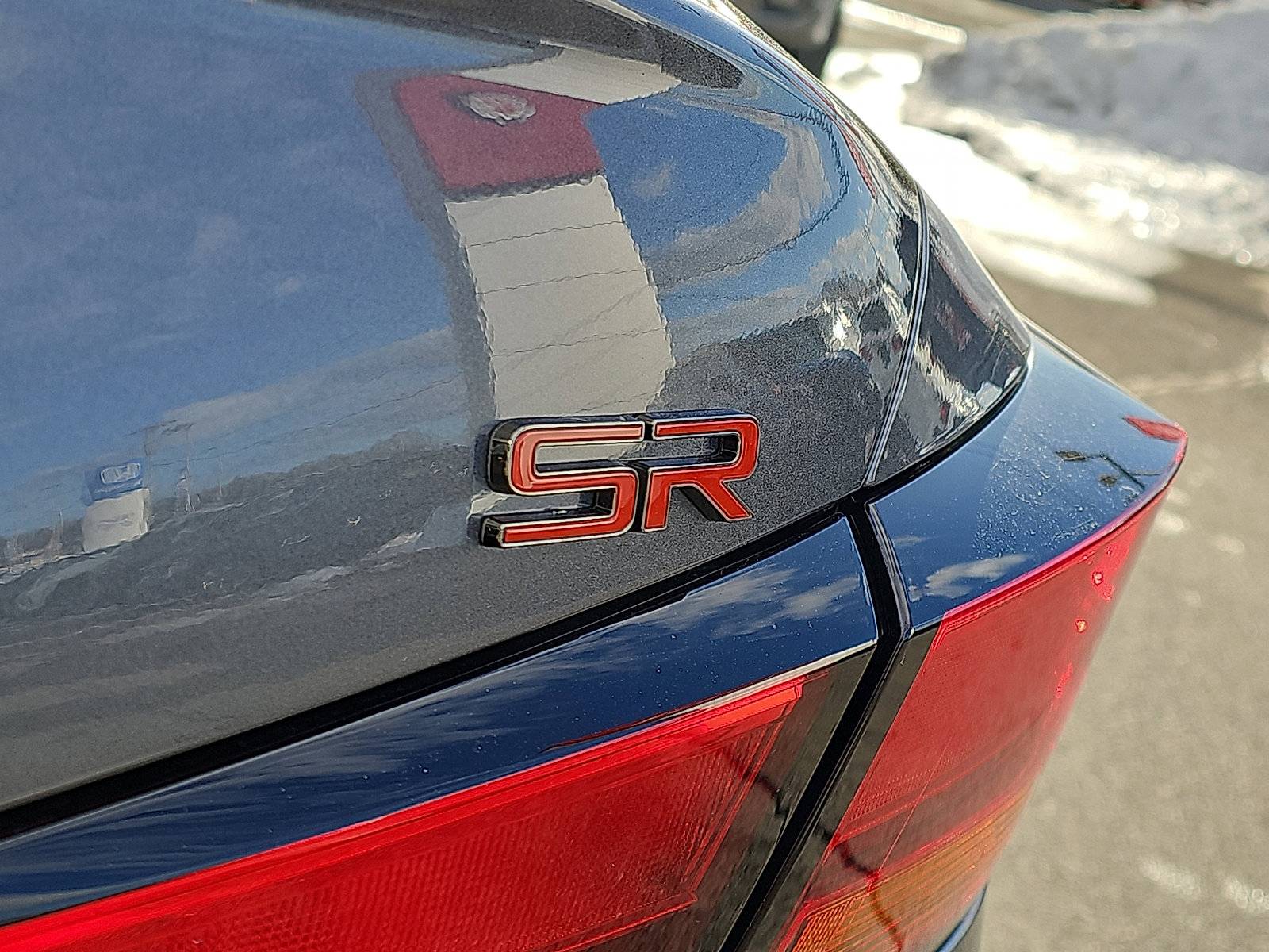 Used 2025 Nissan Altima 2.5 SR w/ SR Premium Package image 30