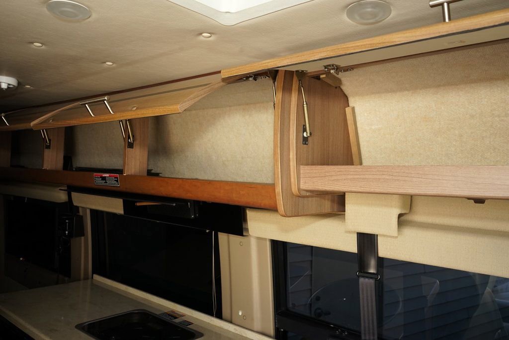 Used 2015 Mercedes-Benz Sprinter 3500 image 34