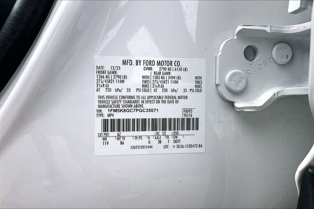 Used 2023 Ford Explorer ST w/ Equipment Group 401A AWD/4WD image 16