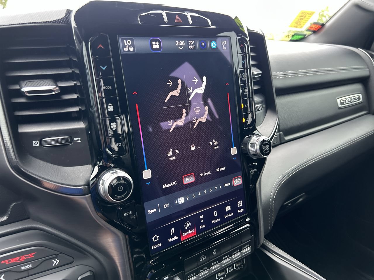 Used 2022 RAM 1500 TRX w/ TRX Level 1 Equipment Group AWD/4WD image 29