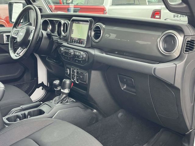 Used 2023 Jeep Wrangler Sahara w/ Cold Weather Group image 24