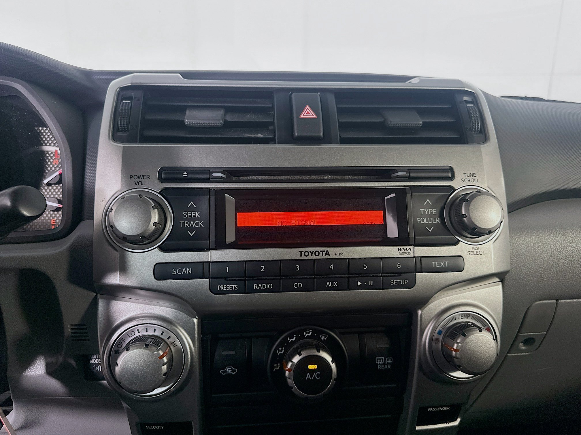 Used 2013 Toyota 4Runner SR5 RWD image 19
