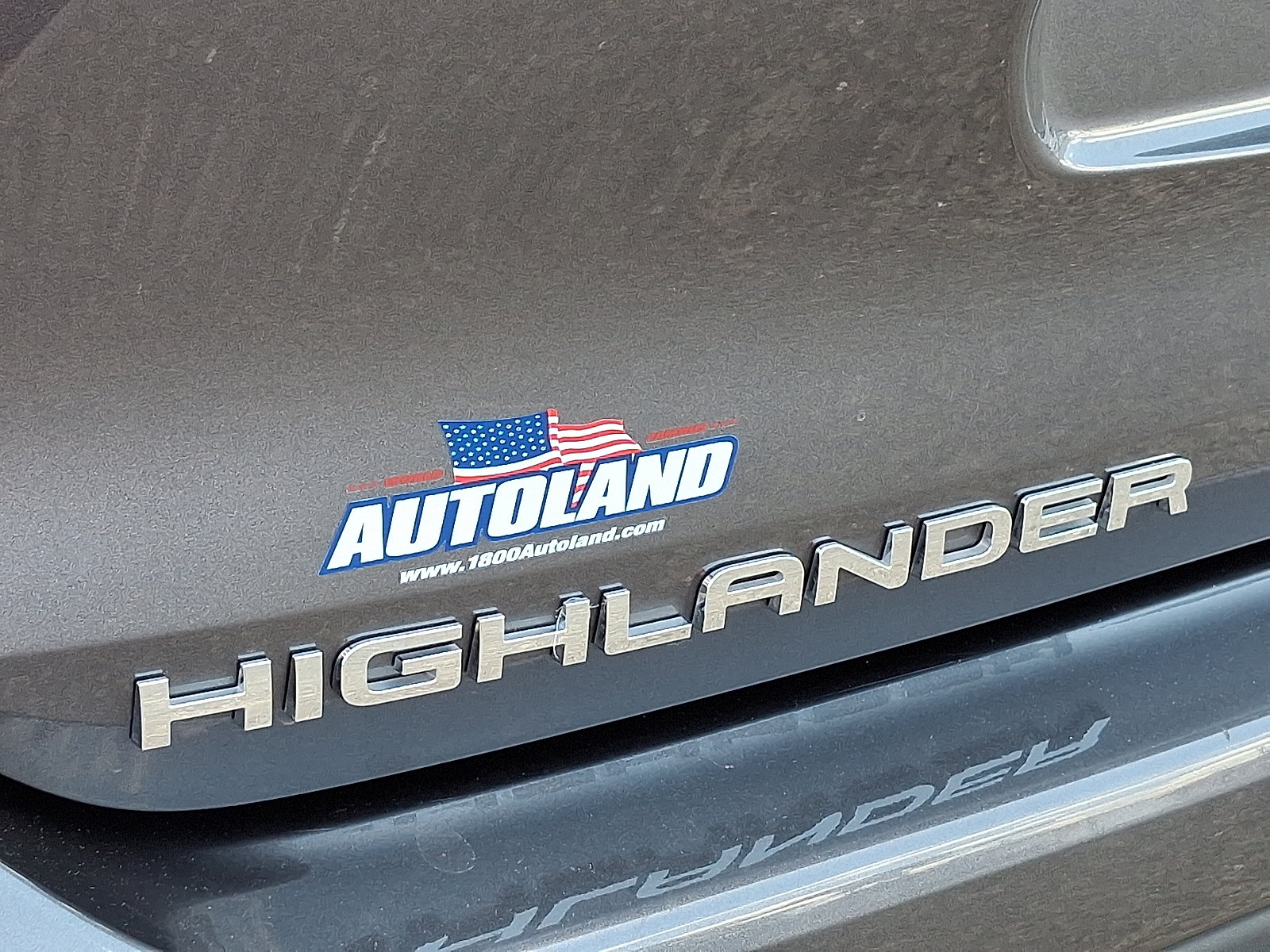 Used 2025 Toyota Highlander LE AWD/4WD image 30