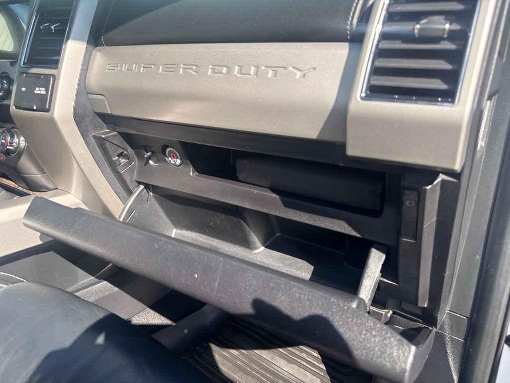 Used 2019 Ford F350 Lariat w/ Lariat Ultimate Package AWD/4WD image 69
