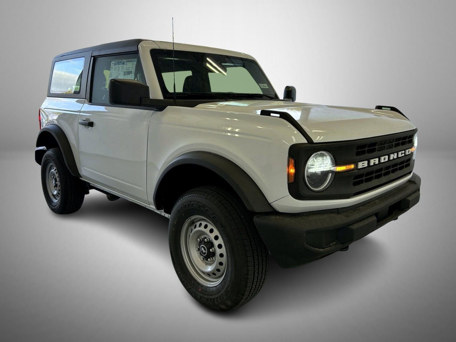 New 2025 Ford Bronco Base image 3