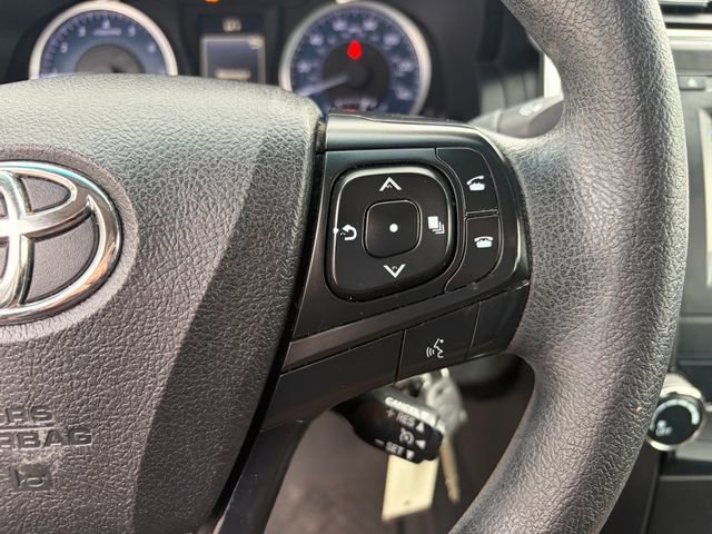 Used 2017 Toyota Camry LE FWD image 12