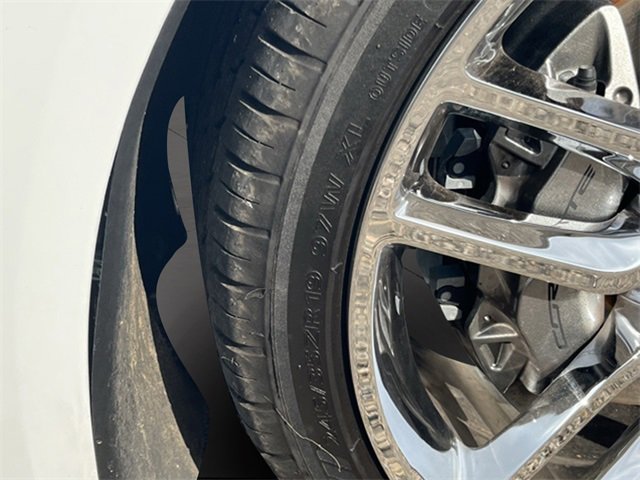 Used 2019 Chevrolet Corvette Stingray Coupe w/ 1LT image 11